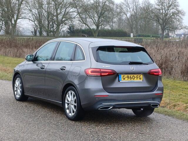 Mercedes-Benz B-KLASSE 180 Edition Premium Plus /Prachtige Auto!/Leer/Camera/Led/