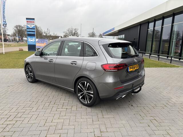 Mercedes-Benz B-KLASSE 200 Trekhaak I Navi I Camera