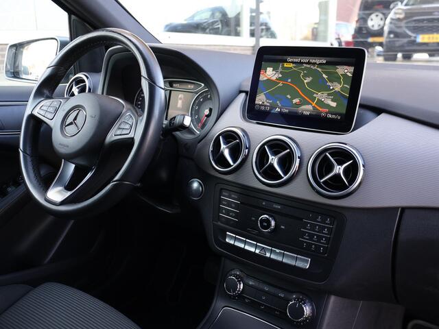 Mercedes-Benz B-KLASSE 180 AUT. + 19 INCH LMV | TREKHAAK | LED | CAMERA | STOELVERW. | NAVIGATIE