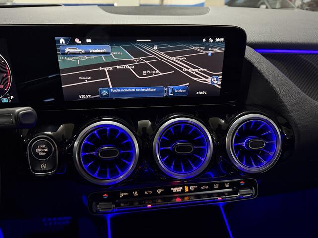 Mercedes-Benz B-KLASSE 200 AMG Line * Panoramadak * Sfeerverlichting * Head-Up * 360 Cam *