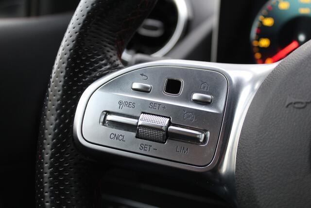 Mercedes-Benz B-KLASSE 180 Business Solution AMG | Camera | Stoelverwarming | Dealer Onderhouden | Wide Screen