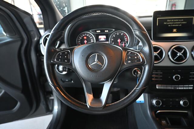 Mercedes-Benz B-KLASSE 180 Ambition Automaat Clima Navigatie LED Rijklaarprijs! Inruil Mogelijk!