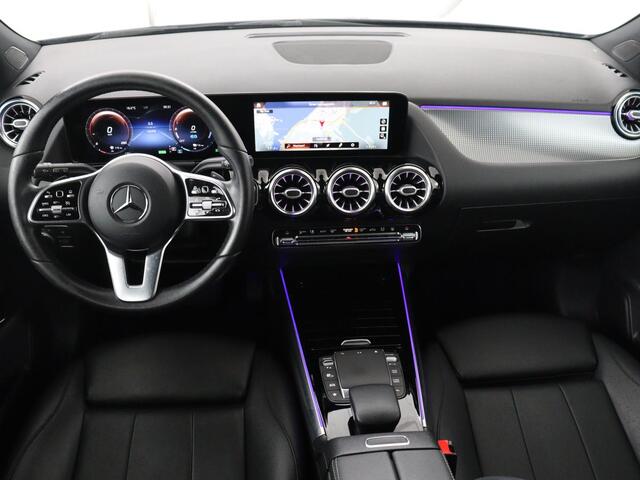 Mercedes-Benz B-KLASSE 250e Urban | Leder | Stoelverwarming | Sfeerverlichting | Camera | Park Assist | Navigatie | Full LED | Widescreen | DAB | Cruise control | Bluetooth | Climate control | PHEV | Plug In