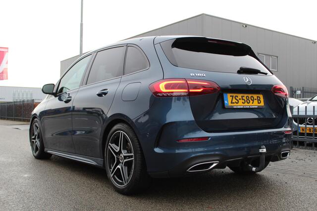 Mercedes-Benz B-KLASSE 180 Business Solution AMG | Trekhaak | Camera