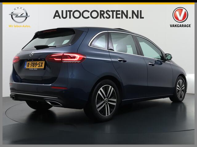 Mercedes-Benz B-KLASSE 180T AUT-7 Luxury Pano-Dak Elektr+Leer+Geheugen+Verwarmd-Comfort-Stoel Navi Camera Apple Carplay Android Elek.Stoelen+Memory+Verwarmd Cruise Control Pdc Zitcomfortpakket Elek.Achterklep Widescreen Park-Assist Break-Assist cockpit Premium+ Smartphone-integ