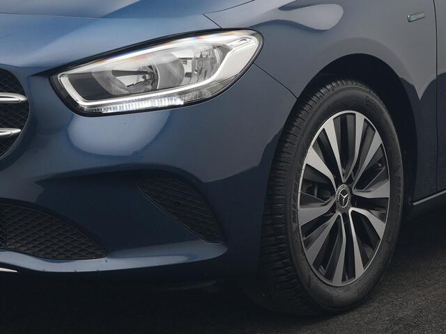 Mercedes-Benz B-KLASSE 250 e Progressive PHEV 218pk Dealer O.H. | Trekhaak Af Fabriek | Panodak | Camera | Lederen Sportstoelen Memory & Verwarmd | Apple Carplay | Keyless | Cruise Control | Navigatie | DAB | Plug In Hybrid