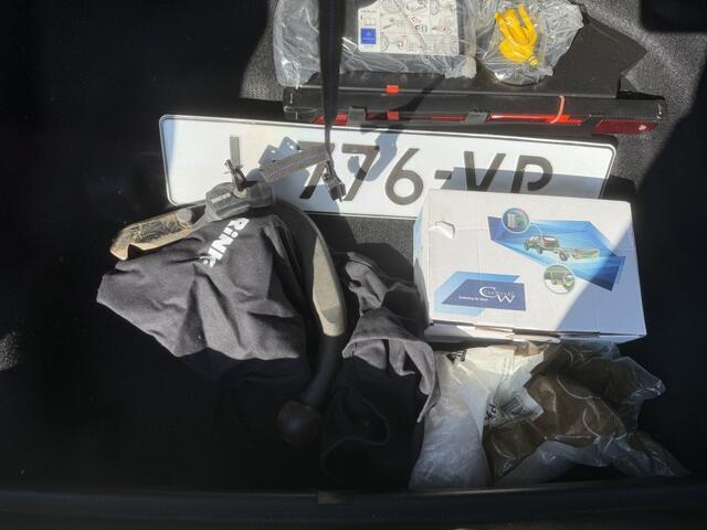 Mercedes-Benz B-KLASSE 180 Prestige AUTOMAAT / NAVI - AFN. TREKHAAK