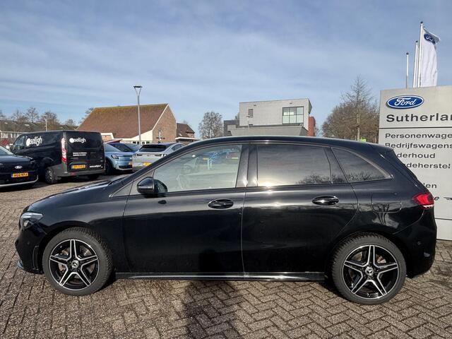 Mercedes-Benz B-KLASSE 250 e AMG Line | Plug-in Hybride | PHEV | Stoelverwarming | Camera | Navigatiesysteem | getint warmtewerend glas