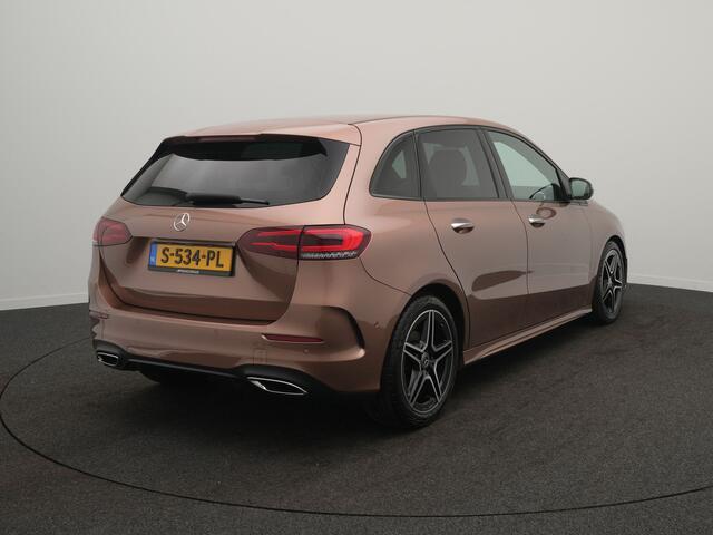 Mercedes-Benz B-KLASSE 180 AMG Line - RIJKLAARPRIJS - Automaat - Achteruitrijcamera - Sfeerverlichting!