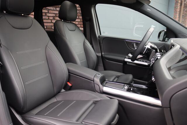 Mercedes-Benz B-KLASSE 250 e AMG Line | Panoramadak | Memory | Distronic | AMG Exclusief-pakket | Trekhaak | Surround Camera | Leder | Dodehoekassistent | Mutlibeam LED |