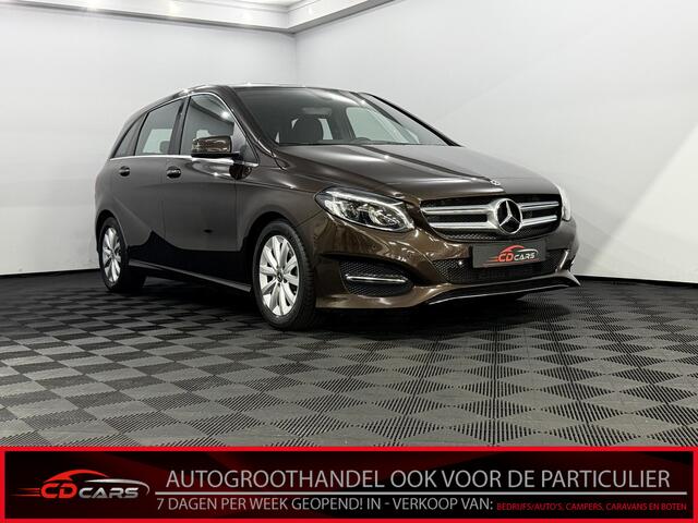 Mercedes-Benz B-KLASSE 180 d Business Airco, Camera, Navi, Keyless start, Cruise control, Lichtmetalen velgen, Stoelverwarming