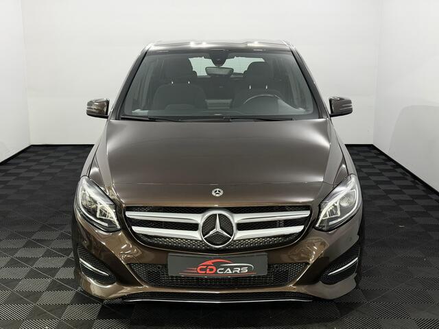 Mercedes-Benz B-KLASSE 180 d Business Airco, Camera, Navi, Keyless start, Cruise control, Lichtmetalen velgen, Stoelverwarming