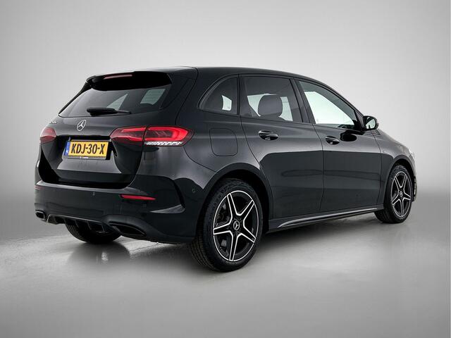 Mercedes-Benz B-KLASSE 250 e AMG Plug-In Hybride AMG Line | Night Pakket | Parkeerpakket met achteruitrijcamera |Stoelverwarming voor. Inclusief 24 maanden MB Certified garantie voor Europa.
