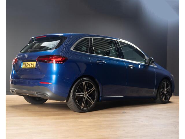 Mercedes-Benz B-KLASSE 180 Star Edition Luxury Line Panorama dak