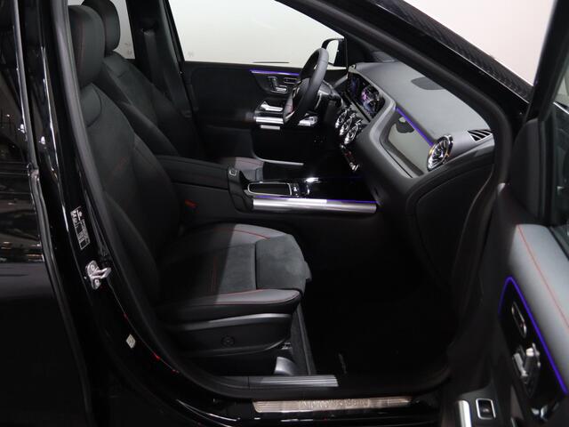 Mercedes-Benz B-KLASSE 250e Business Solution AMG | Panoramaschuifdak | Night | Winter pakket | Trekhaak | Stoelverwarming |