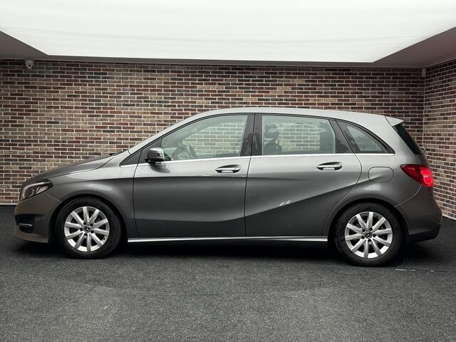 Mercedes-Benz B-KLASSE 180 Business Solution Camera Stoelvrwm Navi Led Trekhaak