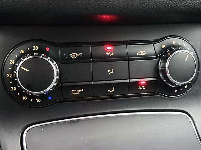 Mercedes-Benz B-KLASSE 180 Urban Sport Nightpakket | Trekhaak | LED Verlichting | Cruise Controle | Parkeerpakket met Camera | Inclusief 12 Maanden Garantie.