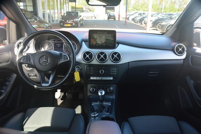 Mercedes-Benz B-KLASSE 180 Ambition | Navigatie | Xenon | Cruise-control | Sportstoelen | Trekhaak | NL auto!! |