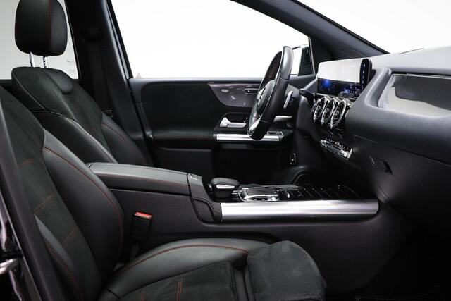 Mercedes-Benz B-KLASSE 180 Business Solution AMG | PANORAMADAK | STOELVERWARMING | APPLE | DAB | CAMERA