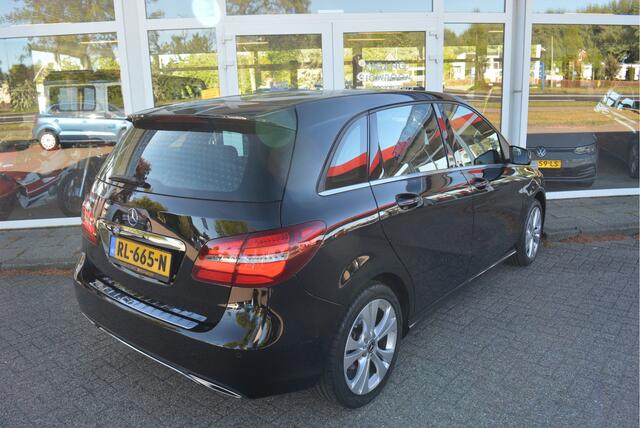 Mercedes-Benz B-KLASSE 180 123PK Ambition Urban | LED | PDC V+A | Orig. NL | NAP