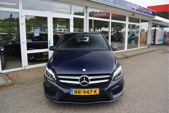 Mercedes-Benz B-KLASSE 180 Business Solution AMG | Afn. Trekhaak | Orig. NL | NAP |
