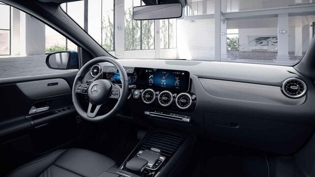 Mercedes-Benz B-KLASSE 180 Business Solution | Achteruitrijcamera | Stoelverwarming | Apple carplay |