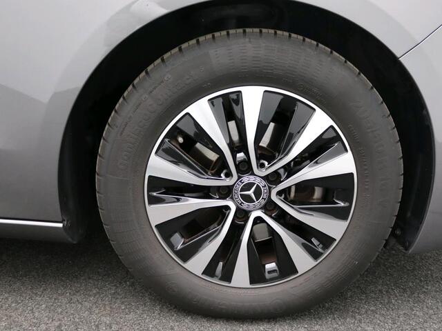 Mercedes-Benz B-KLASSE 180 Business Solution Achteruitrijcamera | Ledkoplampen | Stoelverwarming | Parkeerassistent | Inclusief 24 maanden Mercedes-Benz Certified garantie voor Europa.