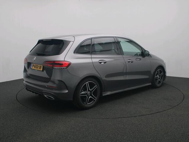Mercedes-Benz B-KLASSE 180 Business Solution AMG AMG Line | Night Pakket | Sfeerverlichting | Achteruitrijcamera | Ledkoplampen | Inclusief 24 maanden Mercedes-Benz Certified garantie voor Europa.
