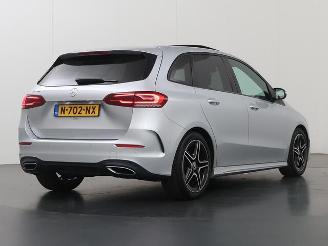 Mercedes-Benz B-KLASSE 180 Business Solution AMG | Night | Widescreen | Trekhaak | Panoramadak | Stoelverwarming |