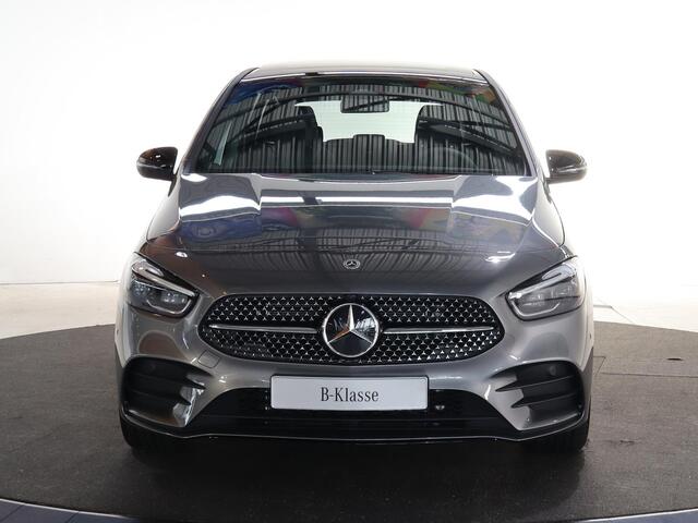 Mercedes-Benz B-KLASSE 250e Business Solution AMG | Panoramaschuifdak | Night | Winter pakket | Trekhaak | Stoelverwarming |