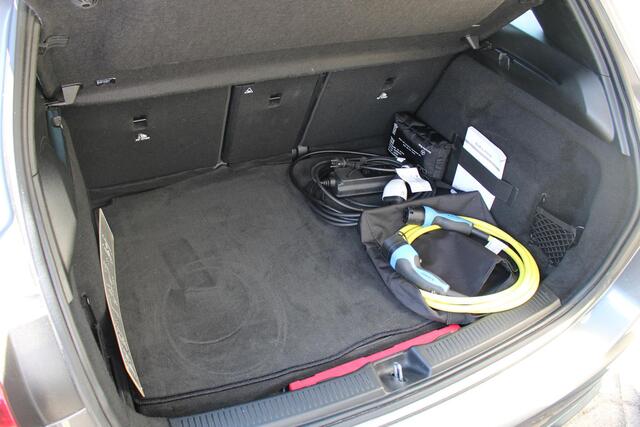 Mercedes-Benz B-KLASSE 250 e Business Solution Luxury Limited | Panoramadak | Sfeerverlichting | Stoelverwarming