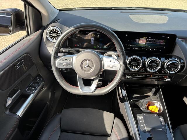 Mercedes-Benz B-KLASSE 250 e AMG Line PHEV / Afneembare Trekhaak / Allseason Banden / Stoelverwarming / Applecarplay/AndroidAuto /