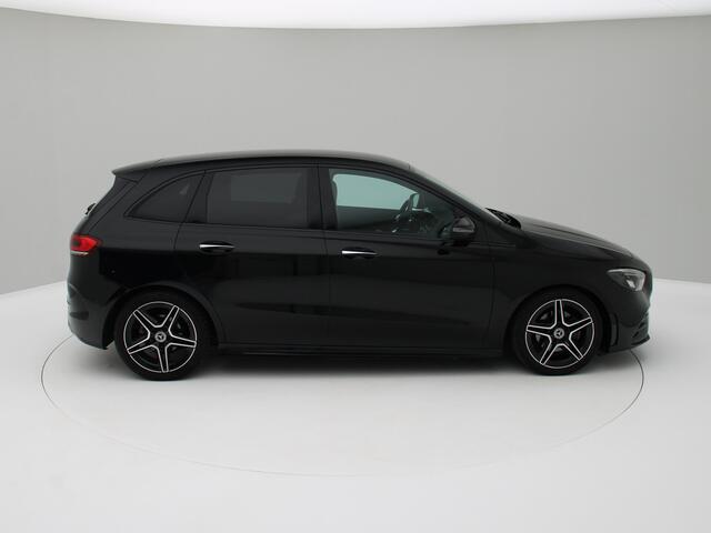 Mercedes-Benz B-KLASSE 180 AMG Sfeerverlichting, Stoelverwarming, Cruisecontrol