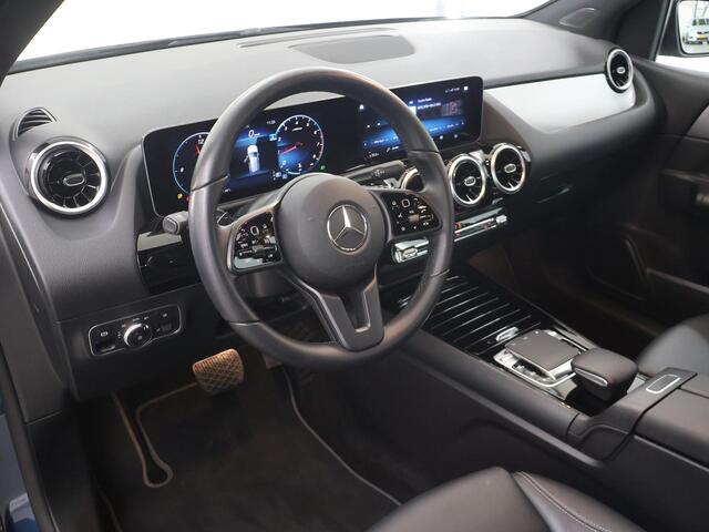 Mercedes-Benz B-KLASSE 180 Business Solution | Achteruitrijcamera | Stoelverwarming | Apple carplay |