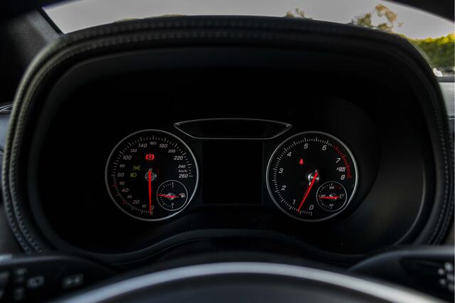 Mercedes-Benz B-KLASSE 200 Prestige AMG | Pano | Leder | Camera