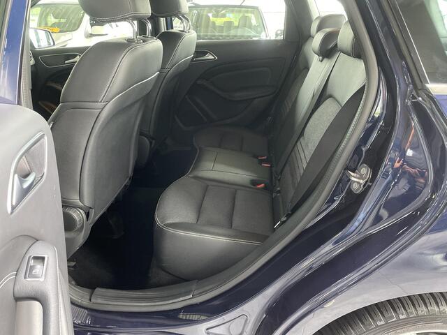 Mercedes-Benz B-KLASSE 180 Business