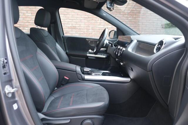Mercedes-Benz B-KLASSE 250 e 218pk 8G-DCT Business Solution AMG Limited | Navi | App Connect | Climate | Cruise | Camera | Alcantara