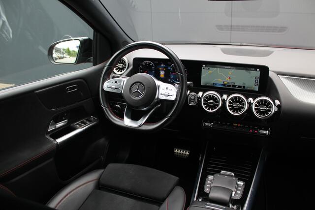 Mercedes-Benz B-KLASSE 200 Business Solution AMG | Incl. 12 Maanden garantie | Stoelverwarming | Elektrische trekhaak | Cruise control | Climate control | Parkeersensoren | Parkeercamera | Navigatie |