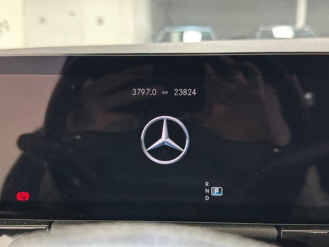 Mercedes-Benz B-KLASSE 180 AMG Line WEGKLAPBARE TREKHAAK | ACHTERUITRIJCAMERA | STOELVERWARMING | !LAGE KM-STAND! |