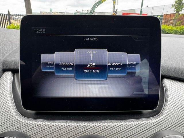 Mercedes-Benz B-KLASSE 180 Ambition Automaat 132.000km Airco/ECC,Navigatie,Camera,Half Leder