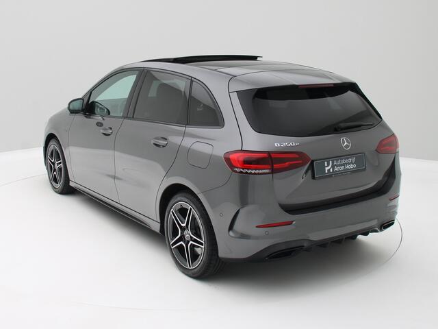 Mercedes-Benz B-KLASSE 250 e AMG Pano, Sfeer, Camera, Carplay