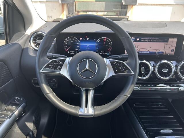 Mercedes-Benz B-KLASSE 250 e Luxury Line | Panoramadak | Trekhaak | Keyless Entry