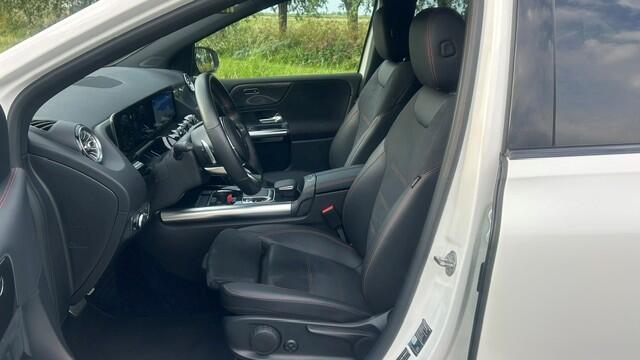 Mercedes-Benz B-KLASSE 200 BUSINESS SOLUTION AMG 29.000KM!! NAVIGATIE PREMIUM, APPLE CARPLAY, STOELVERWARMING, SFEERVERLICHTING, DODEHOEK ASSIST, RIJBAAN ASSIST, ELEC. ACHTERKLEP, PARKEERHULP, ACHTERUITRIJCAMERA, LED-LICHT, 18"AMG-VELGEN, ENZ. ENZ. FULL OPTIONS!!