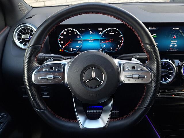 Mercedes-Benz B-KLASSE 180 Business Solution AMG | Night pakket | Achteruitrijcamera | Sfeerverlichting | Stoelverwarming | Widescreen