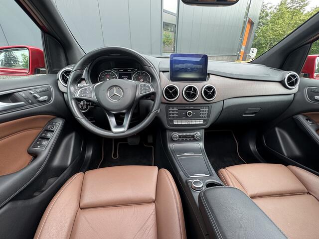 Mercedes-Benz B-KLASSE 250 Prestige Leer, \Pano dak enz