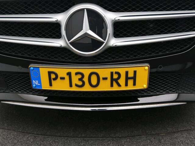 Mercedes-Benz B-KLASSE 180 Business Solution Ledkoplampen | Parkeerpakket met achteruitrijcamera | Stoelverwarming | Licht- en zicht pakket | Elektrisch inklapbare buitenspiegels. Inclusief 24 maanden MB Certified garantie voor Europa.