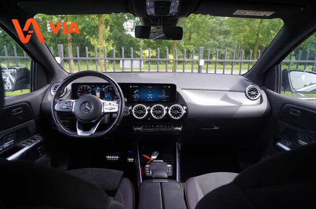 Mercedes-Benz B-KLASSE 180 AMG Line | Carbon & Nappa Leder | Navi | LED | Virtual Widescreen | Camera | PDC | Stoelverw.