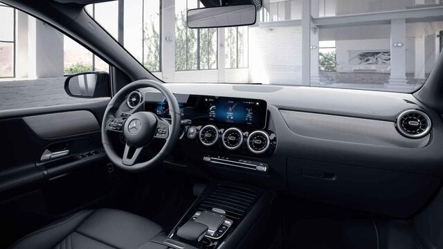 Mercedes-Benz B-KLASSE 180 Advantage | Achteruitrijcamera | Widescreen | Navigatie | Elektrische achterklep |