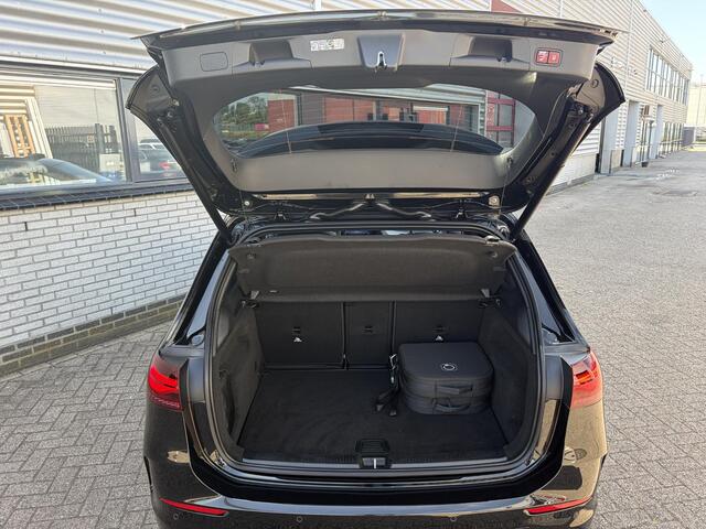 Mercedes-Benz B-KLASSE 250 e Business Solution AMG