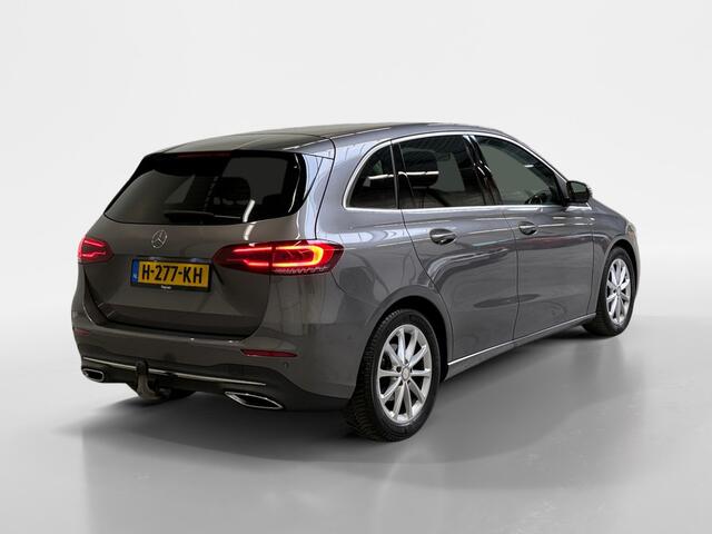 Mercedes-Benz B-KLASSE 180 Launch Edition Premium I Leder I Stoelverwarming I Cruise Control I Camera